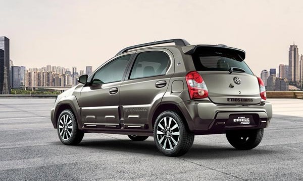 x21-1506001850-toyota-etios-cross-x-edition-launched-in-india-launch-price-specifications-images-6.jpg.pagespeed.ic.Xuf2ndLWul