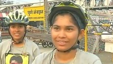 Two girls cycle from Kashmir to Kanyakumari