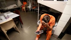 prisoners-tablet